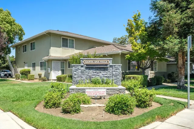 $194,900 | 431 West Alamos Avenue, Unit 4, Clovis, CA 93612