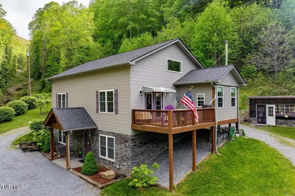 $890,000 | 150 Rice Road, Flag Pond, TN 37657