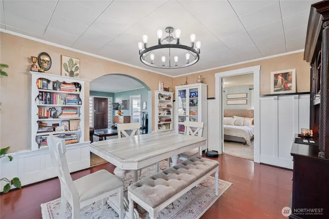 $425,000 | 304 Crawford Street, Kelso, WA 98626