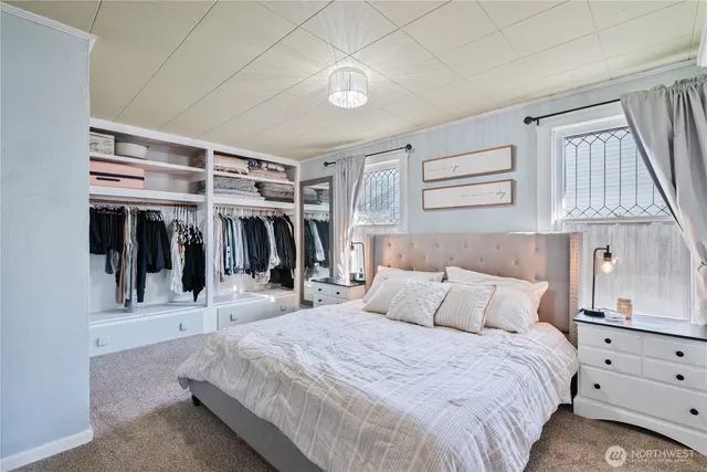 $425,000 | 304 Crawford Street, Kelso, WA 98626