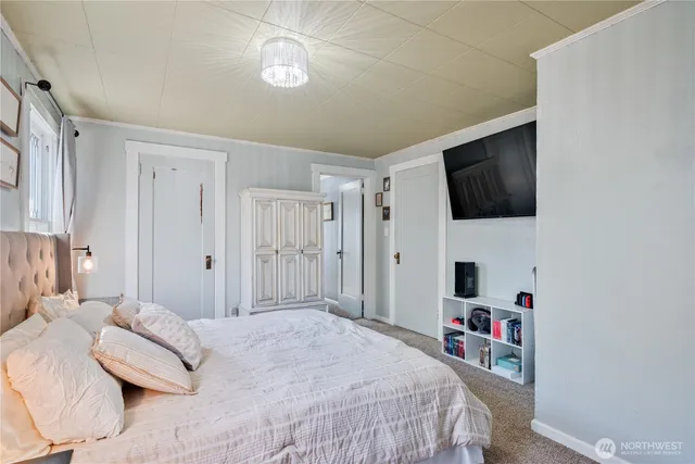 $425,000 | 304 Crawford Street, Kelso, WA 98626