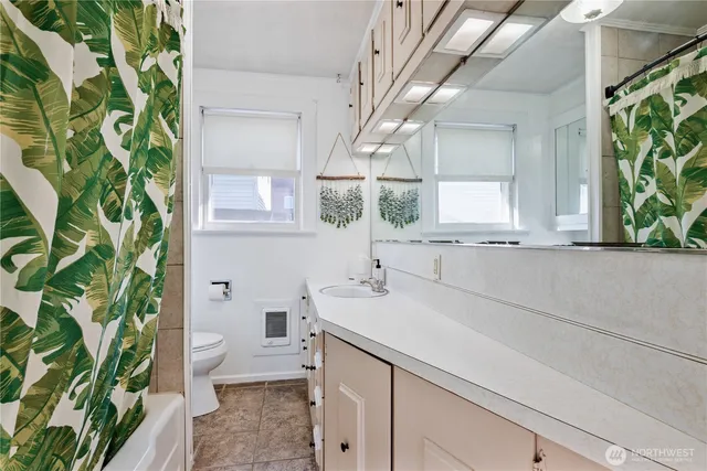 $425,000 | 304 Crawford Street, Kelso, WA 98626