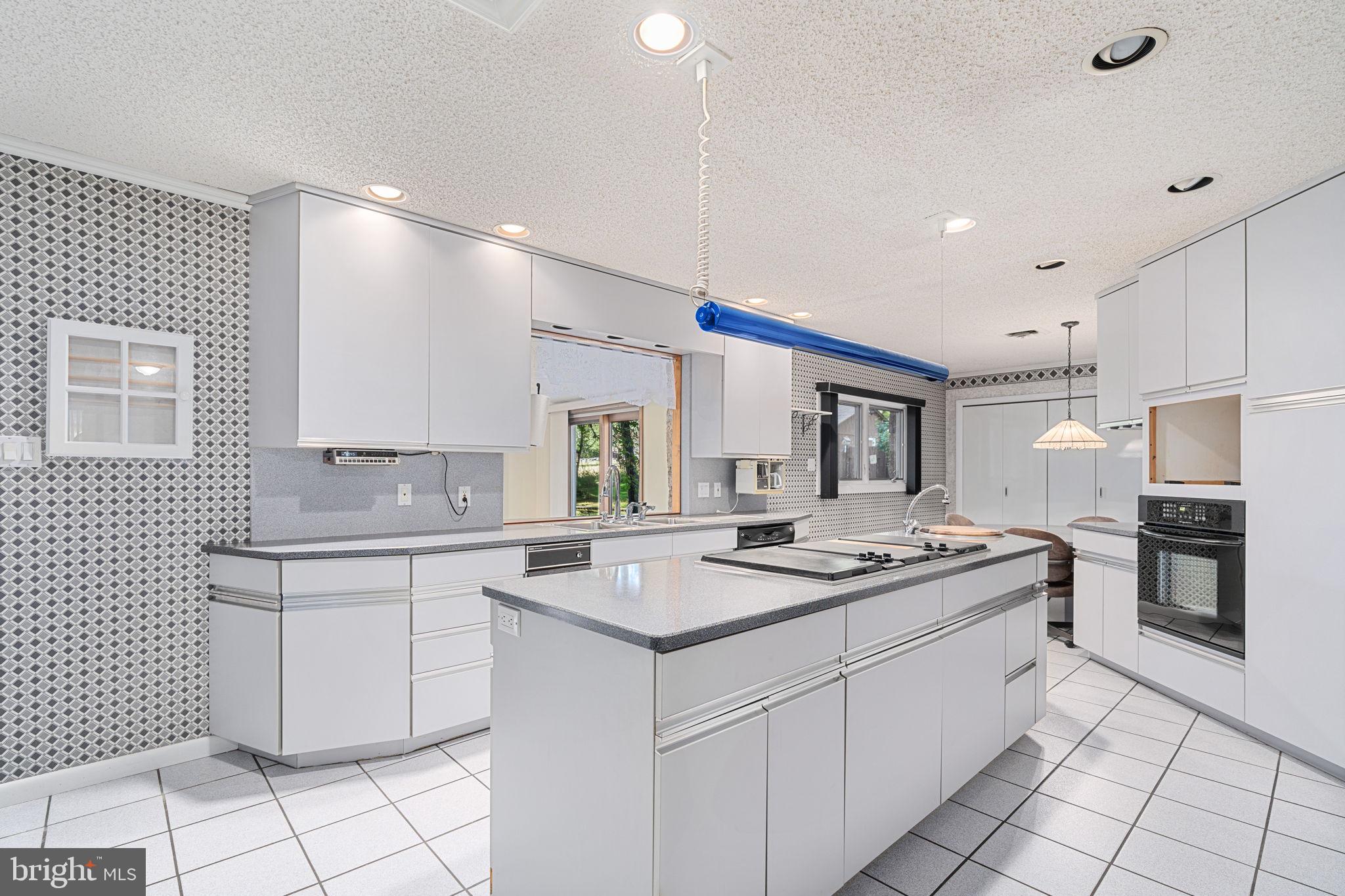 3190 Bittersweet Road Center Valley, PA 18034 - Photo 7 of 40 Gallery Image 7