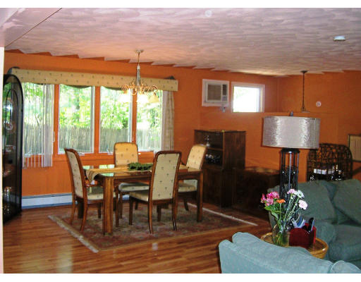 9 Pamela Road Framingham, MA 01701 - Photo 4 of 12 Gallery Image 4
