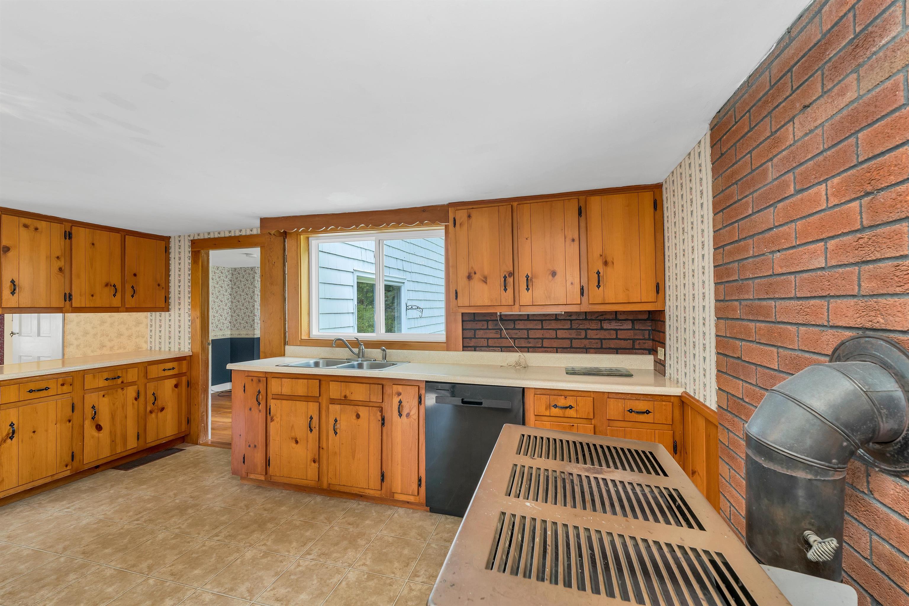 677 Pine Hill Road Wolfeboro, NH 03894 - Photo 21 of 49