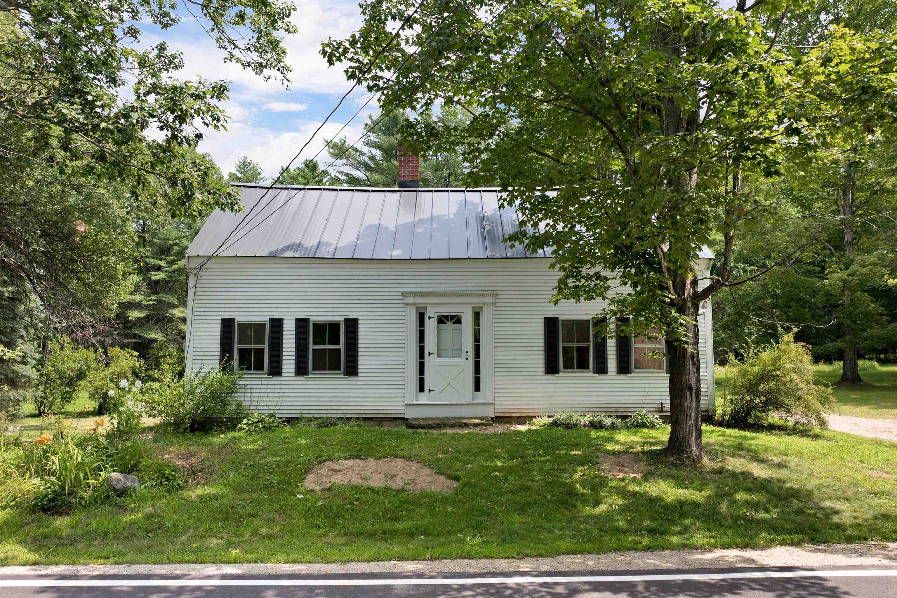 677 Pine Hill Road Wolfeboro, NH 03894 - Photo 5 of 49