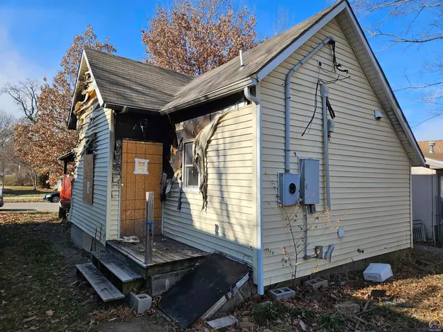 $15,000 | 1040 Southwest Boswell Avenue, Topeka, KS 66604