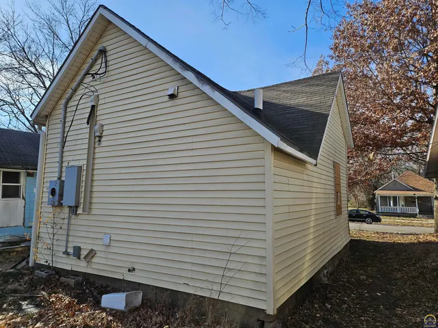 $15,000 | 1040 Southwest Boswell Avenue, Topeka, KS 66604