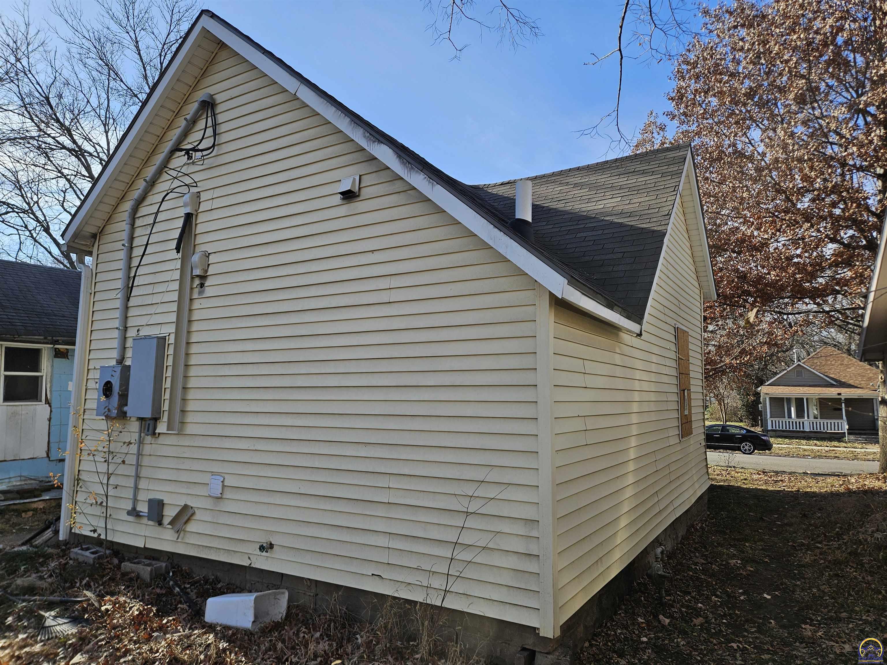 1040 Southwest Boswell Avenue Topeka, KS 66604 - Photo 4 of 9