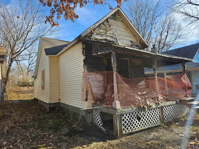 $15,000 | 1040 Southwest Boswell Avenue, Topeka, KS 66604