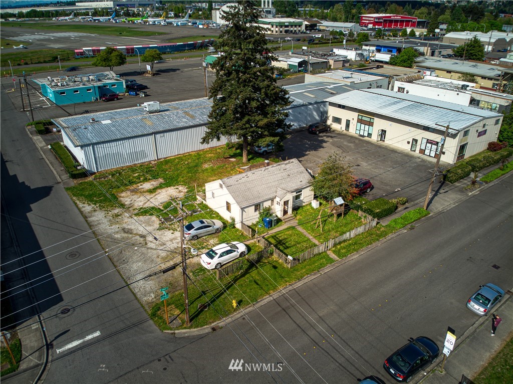 108 South Tobin Street Renton, WA 98057 - Photo 4 of 10 an aerial view of a