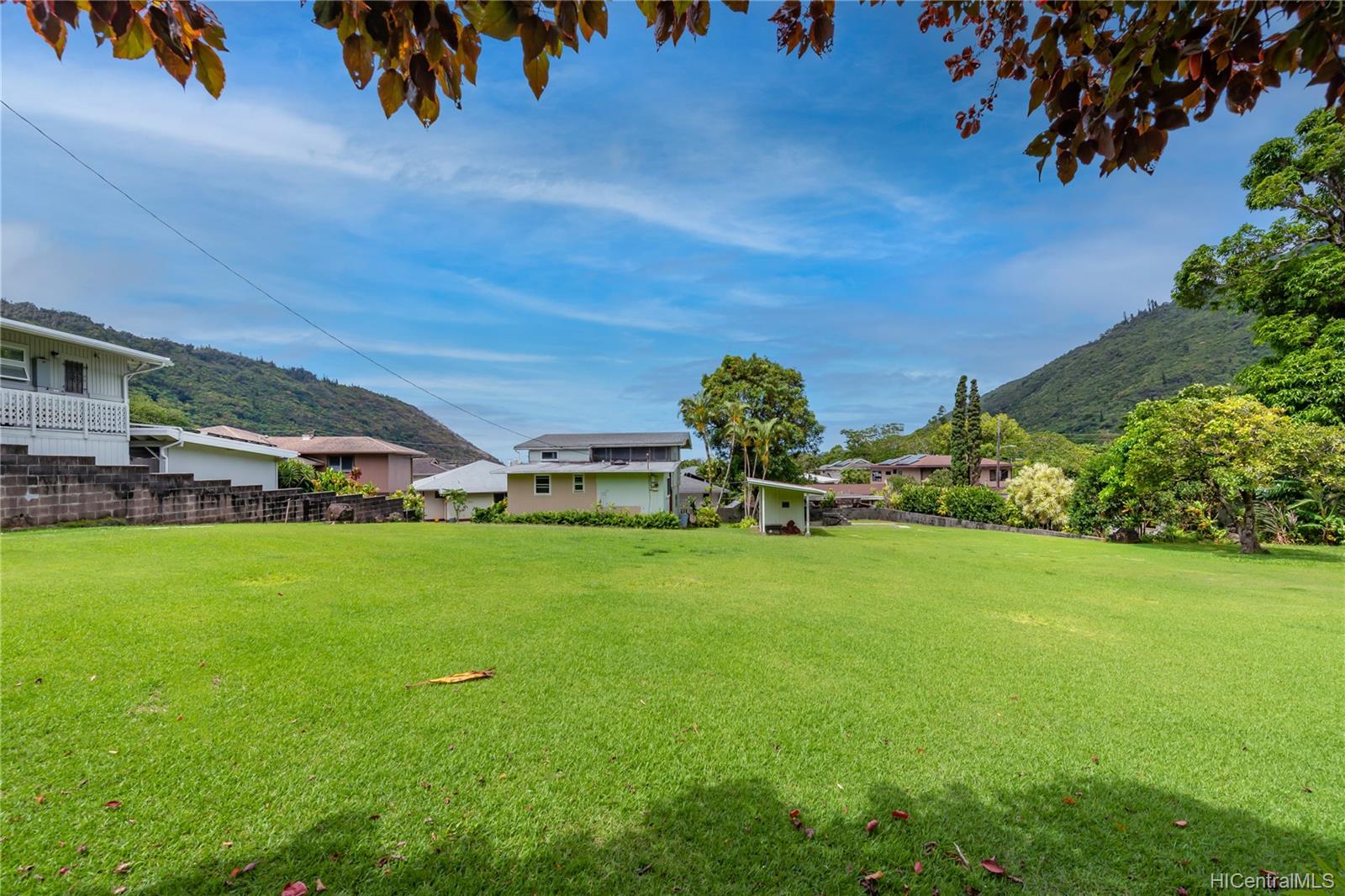 3358 East Manoa Road, Unit B, Honolulu, HI 96822 Compass