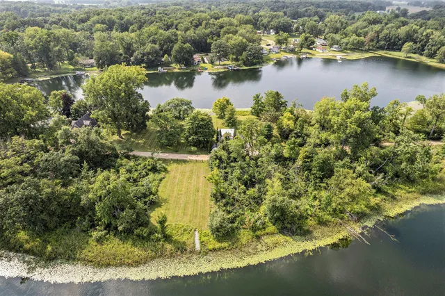 $350,000 | 911 Dragon Shores Drive, Coldwater, MI 49036