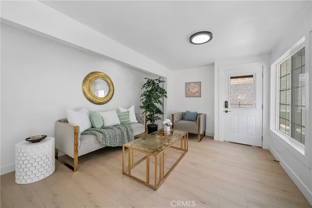 $1,350,000 | 2035 Las Colinas Avenue, Los Angeles, CA 90041