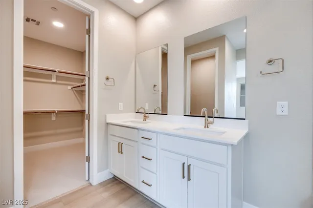 $663,919 | 10361 Hanging Lake Street, Las Vegas, NV 89166