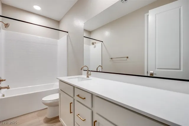 $663,919 | 10361 Hanging Lake Street, Las Vegas, NV 89166