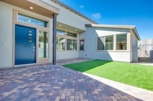 $663,919 | 10361 Hanging Lake Street, Las Vegas, NV 89166