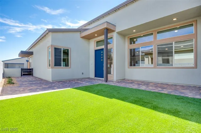 $663,919 | 10361 Hanging Lake Street, Las Vegas, NV 89166