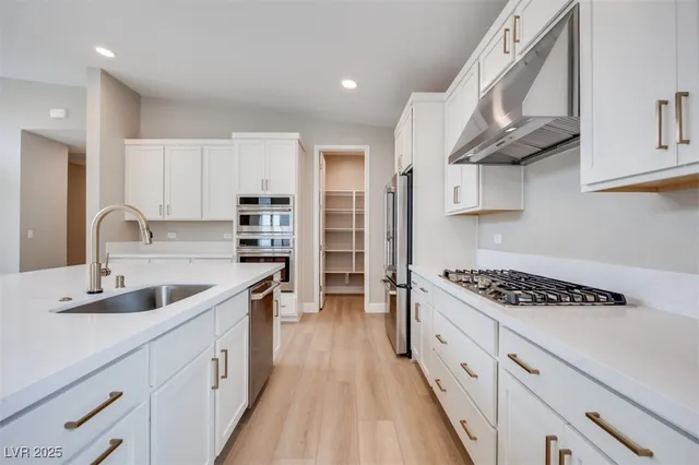 $663,919 | 10361 Hanging Lake Street, Las Vegas, NV 89166