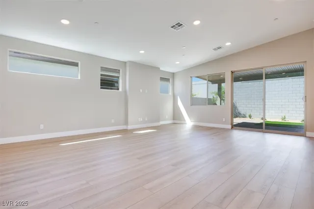 $663,919 | 10361 Hanging Lake Street, Las Vegas, NV 89166