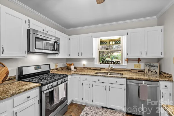 $289,999 | 413 Windsor Lane, Statesville, NC 28677