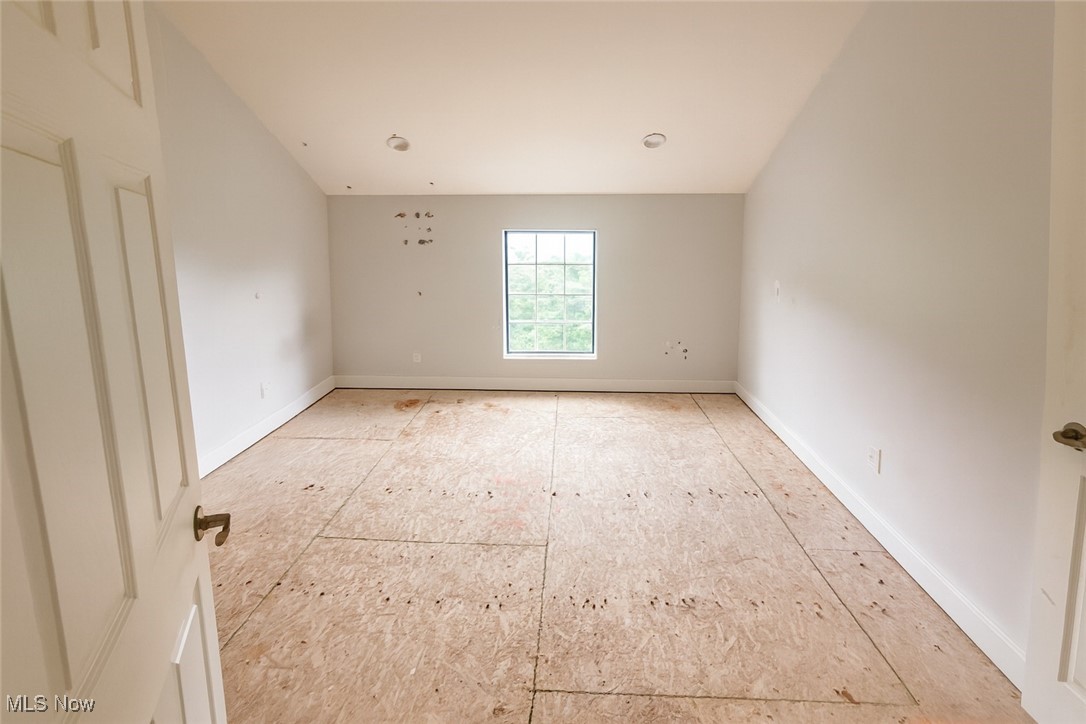 56612 McGee Road Shadyside, OH 43947 - Photo 25 of 38