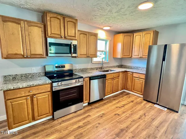 $329,900 | 914 Flax Lane, Talbott, TN 37877