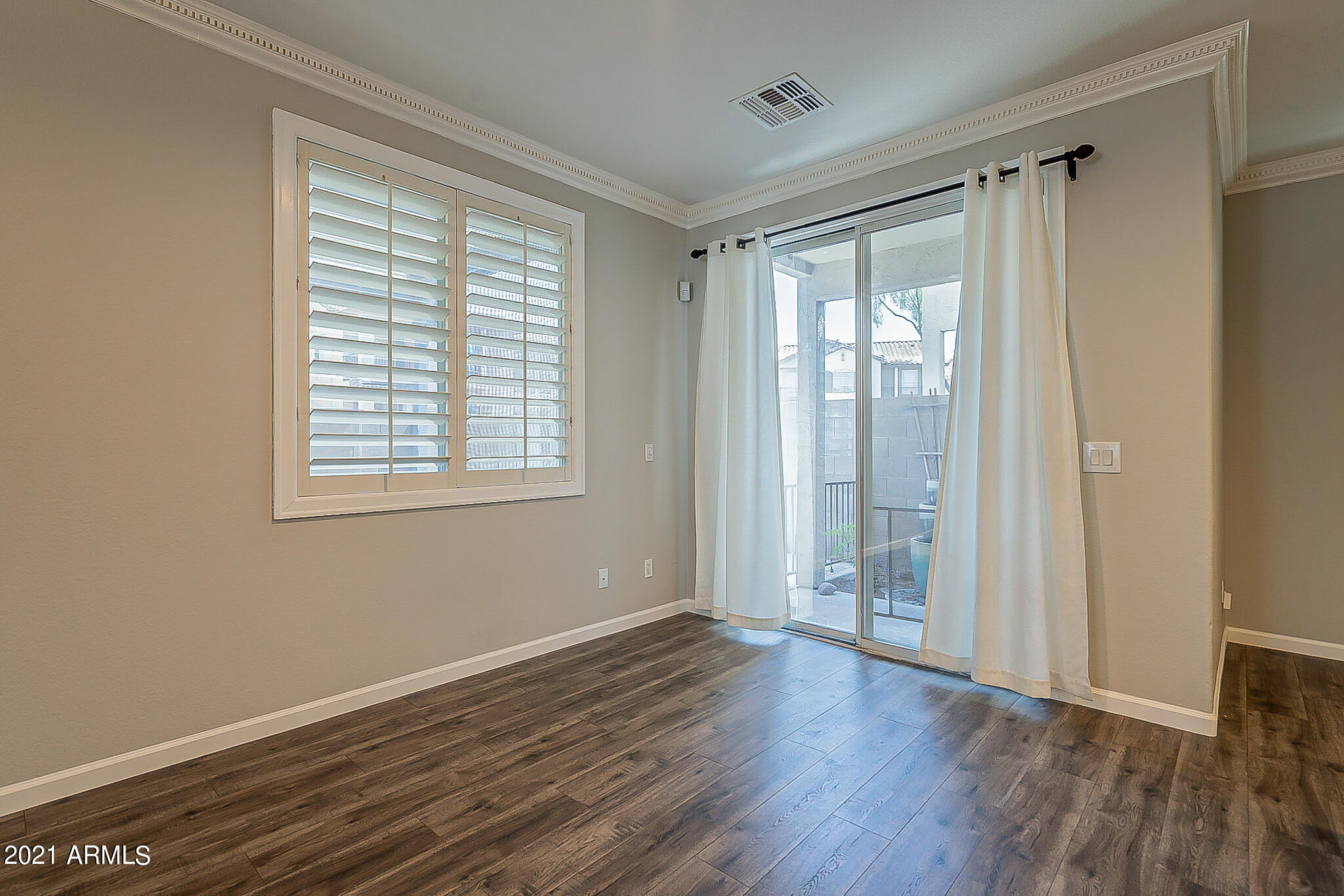 1513 East Romley Road Phoenix, AZ 85040 - Photo 9 of 42 Romley-9