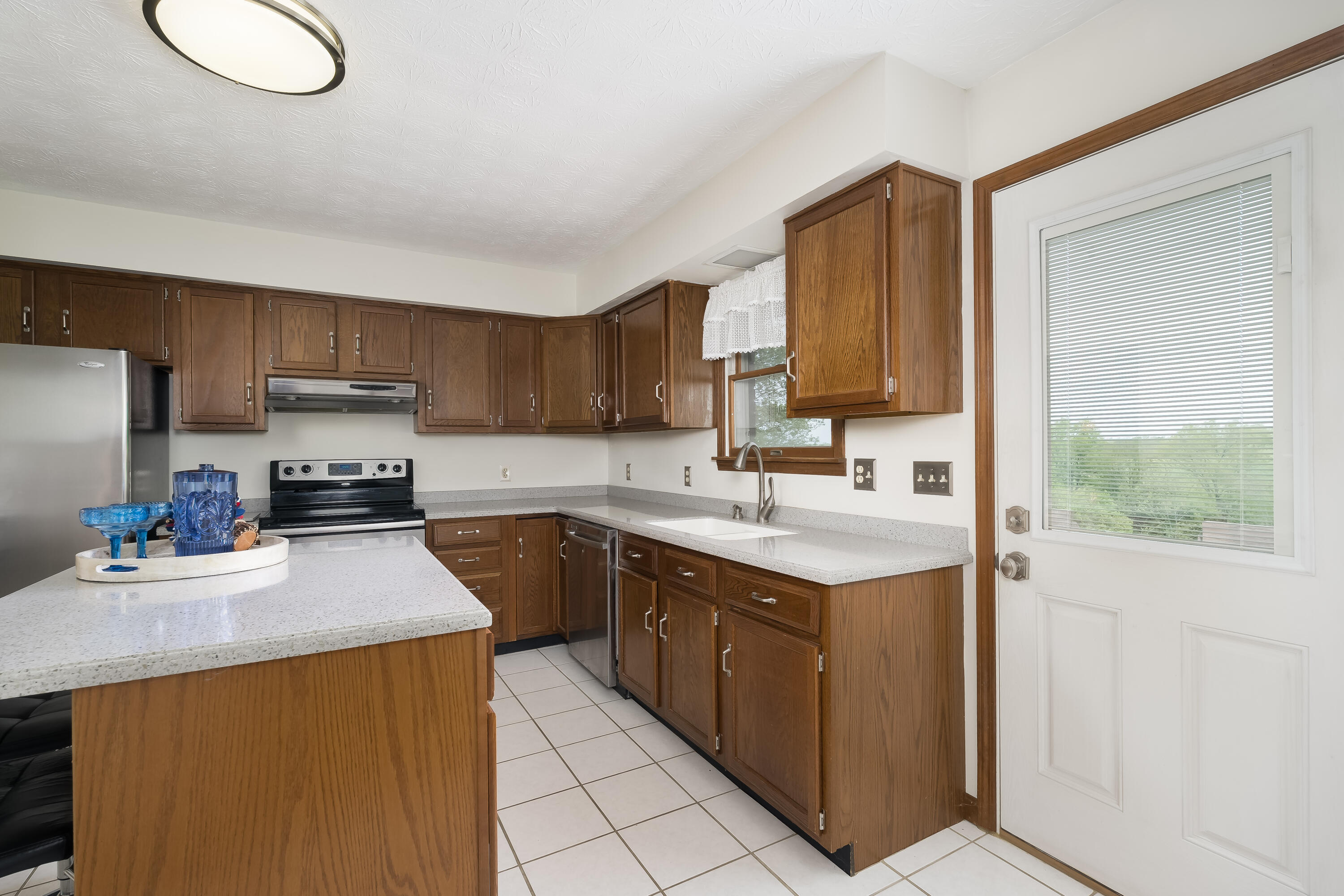 655 Baton Rouge Road Williamstown, KY 41097 - Photo 4 of 49