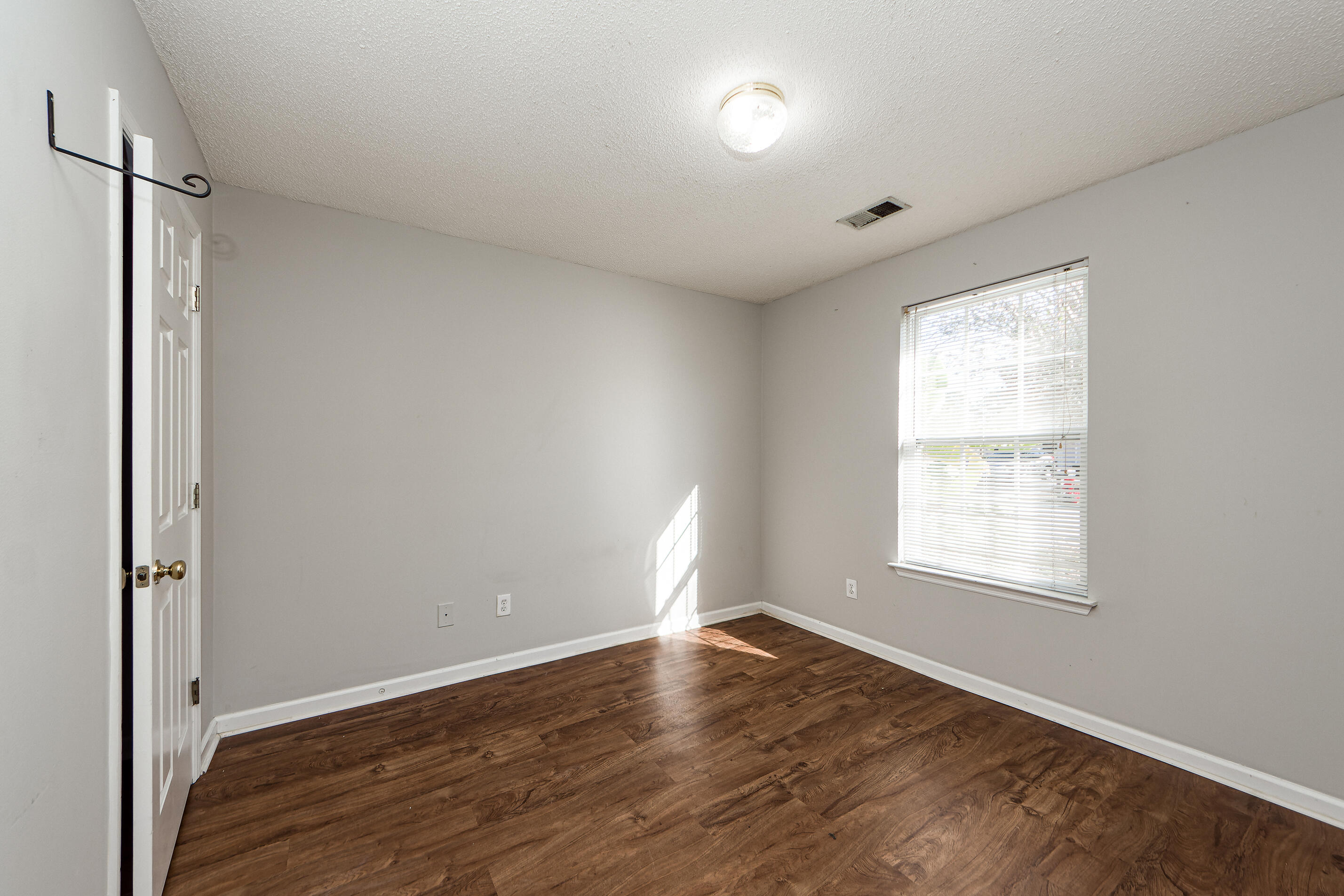 1345 Pinnacle Lane Charleston, SC 29412 - Photo 23 of 33 28