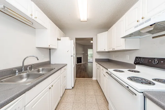 $2,250 | 1345 Pinnacle Lane, Charleston, SC 29412