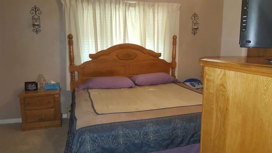 174 Pointview Road Brentwood, PA 15227 - Photo 7 of 15 Spacious Master Bedroom