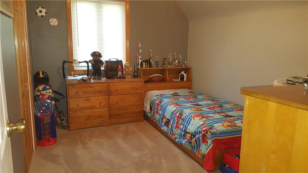 174 Pointview Road Brentwood, PA 15227 - Photo 10 of 15 2nd Bedroom