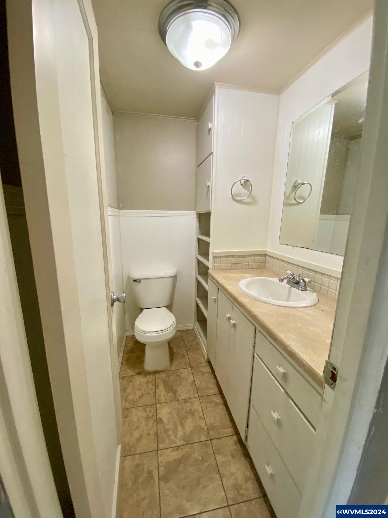 8040 Wheatland Road North Keizer, OR 97303 - Photo 12 of 41 Gallery Image 12