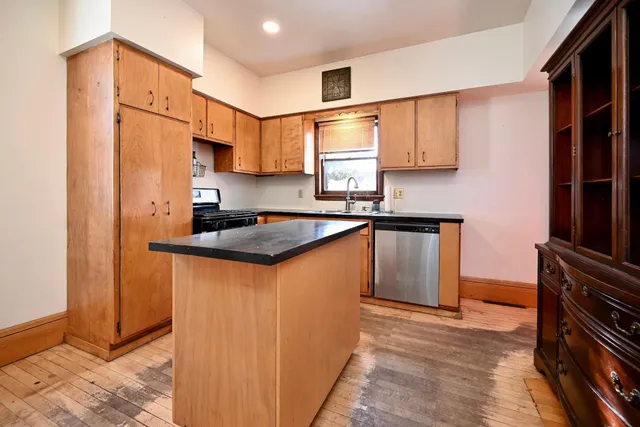 $225,000 | 418 Wilson Street, Winona, MN 55987