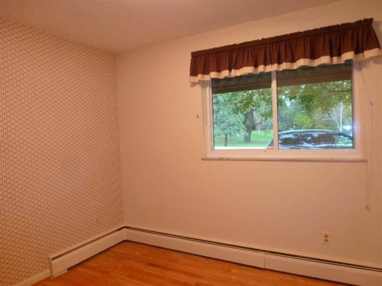 656 Stonegate Road Ann Arbor, MI 48103 - Photo 13 of 34 Photo 13