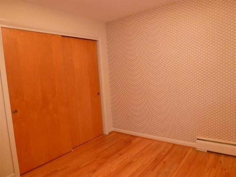 656 Stonegate Road Ann Arbor, MI 48103 - Photo 14 of 34 Photo 14