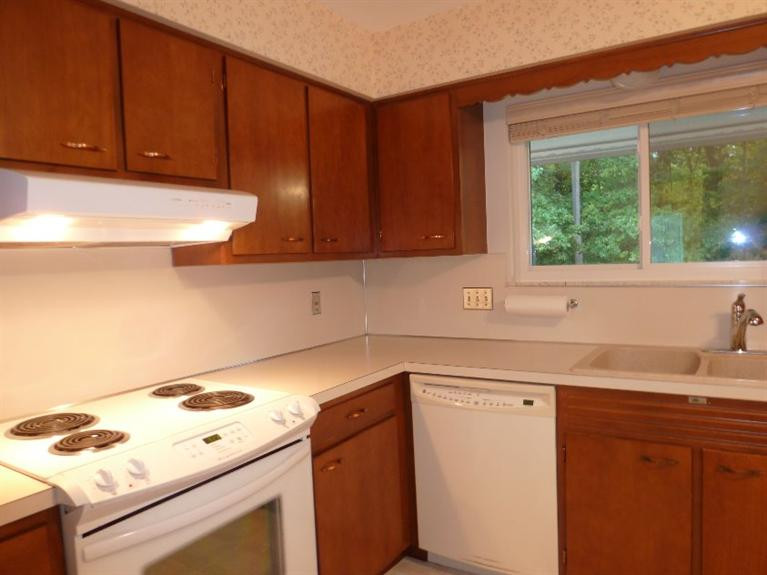 656 Stonegate Road Ann Arbor, MI 48103 - Photo 20 of 34 Photo 20