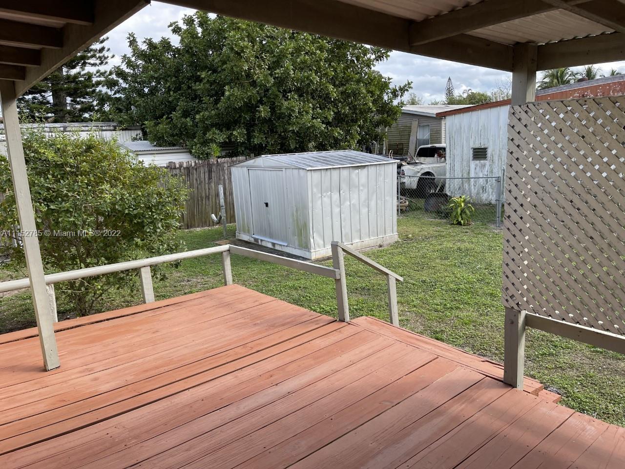 11866 North Branch Road Boca Raton, FL 33428 - Photo 3 of 6 a view of outdoor space and yard