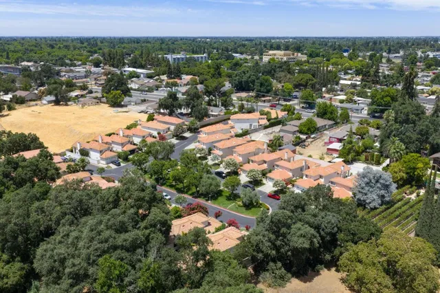 $449,000 | 1500 Scenic Drive, Unit 18, Modesto, CA 95355