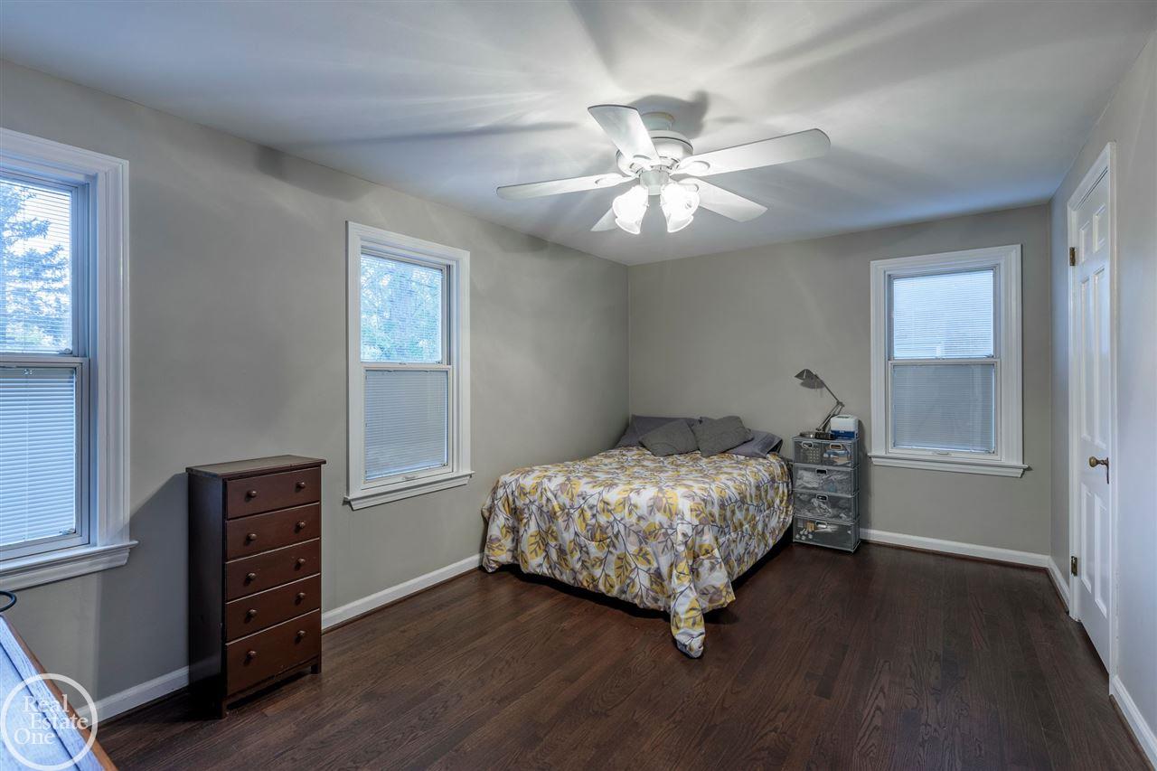 1901 Severn Road Grosse Pointe, MI 48236 - Photo 24 of 37 Bedroom