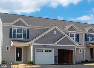 541 Fox Ridge Lane, Unit 37 Lebanon, PA 17042 - Photo 2 of 3 Gallery Image 2