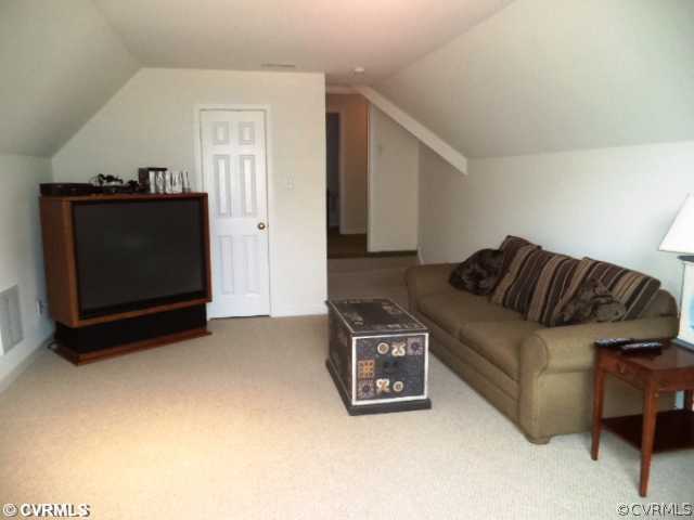 11836 Rimswell Place Midlothian, VA 23112 - Photo 22 of 23 Bedroom - Pic 2 - # 4 Bedroom with Track Lighting