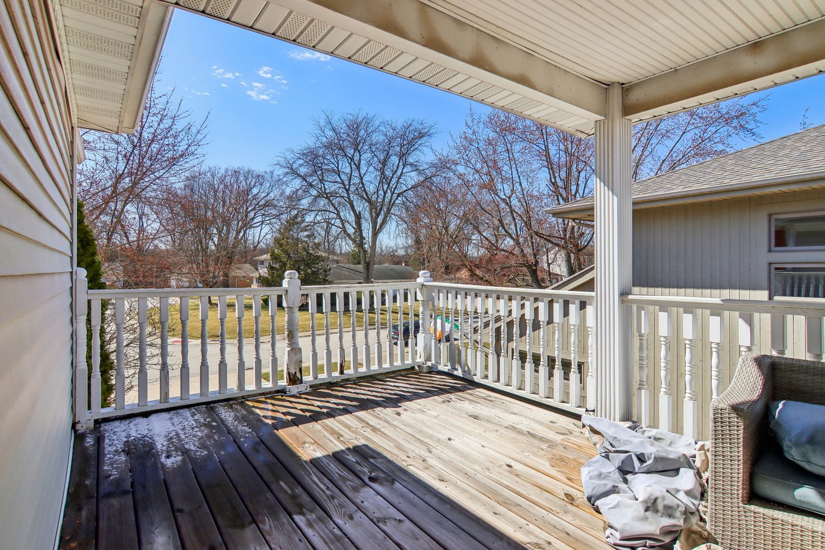 1115 Whitfield Road Northbrook, IL 60062 - Photo 20 of 54 a view of a wooden roof with wooden floor and fence