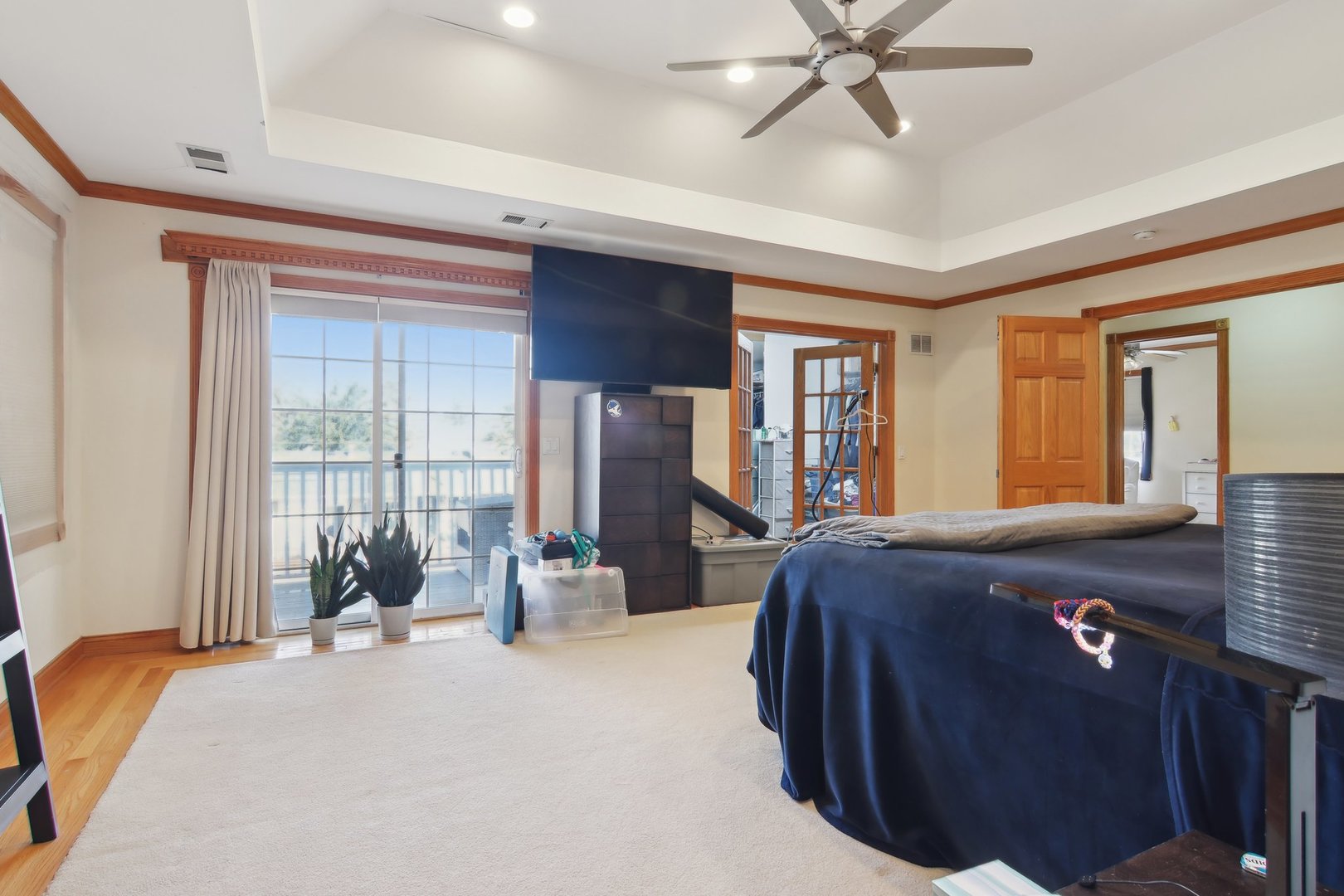 1115 Whitfield Road Northbrook, IL 60062 - Photo 23 of 54 a bed room with a bed and a large window