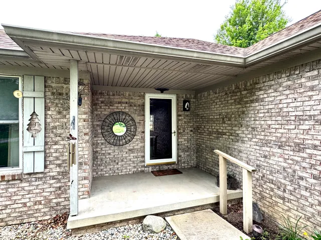 $289,000 | 526 Jefferson Valley, Coatesville, IN 46121