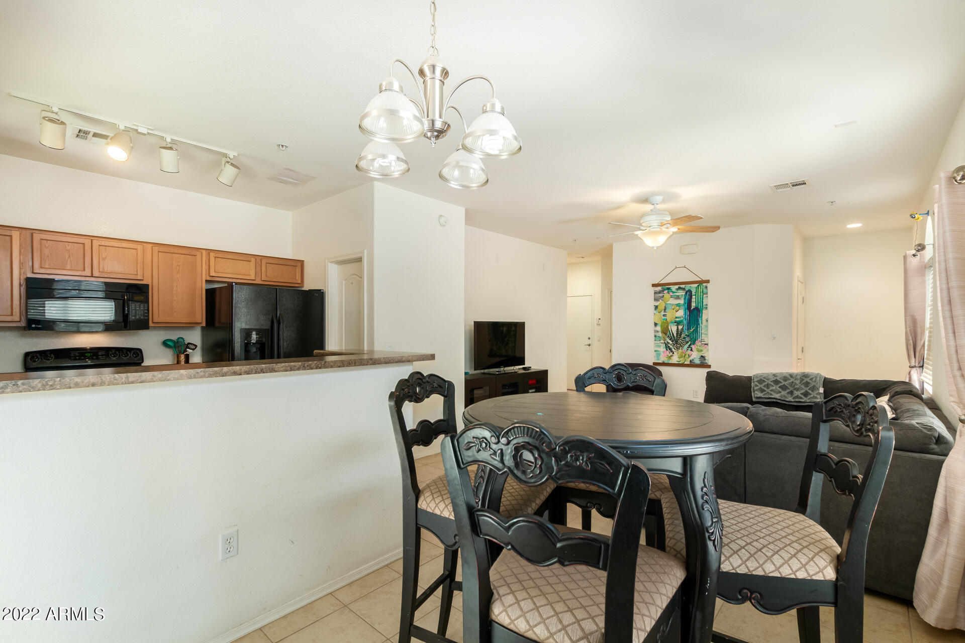 2150 West Alameda Road, Unit 1064 Phoenix, AZ 85085 - Photo 10 of 43 10 - Dining