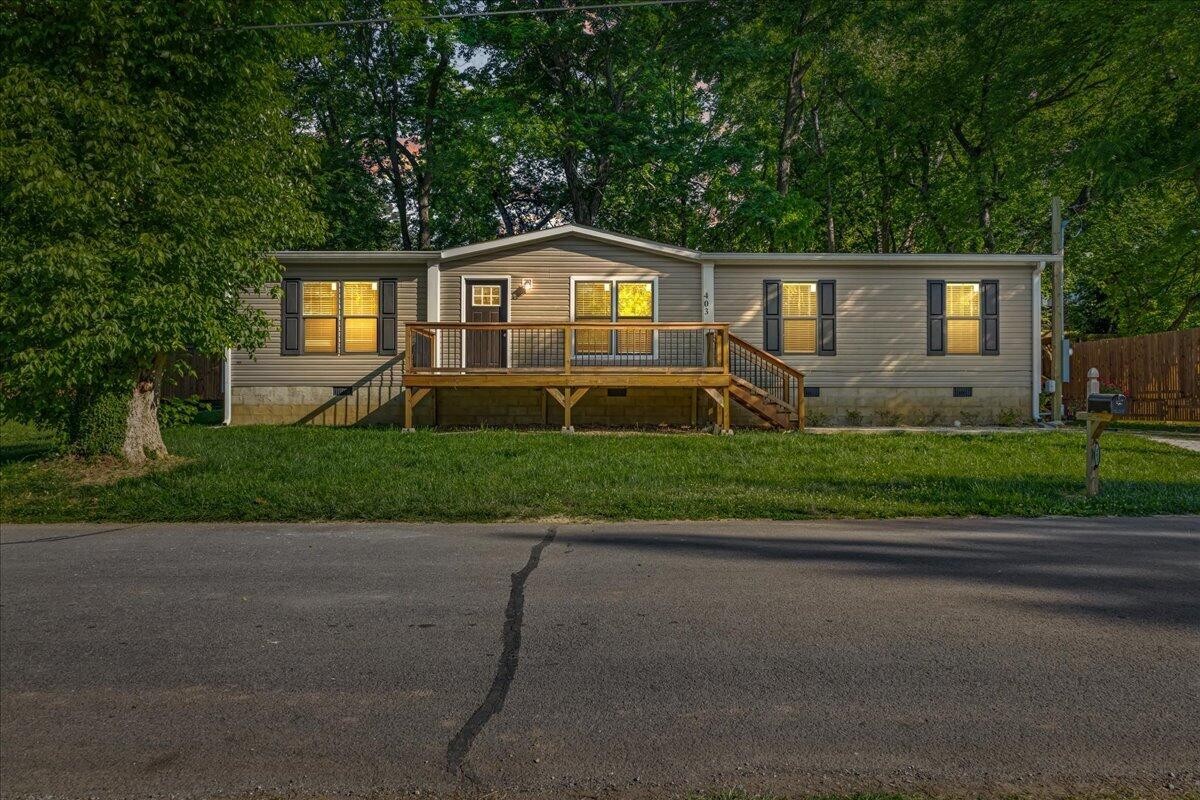 403 West Bank Street Athens, TN 37303 - Photo 1 of 24