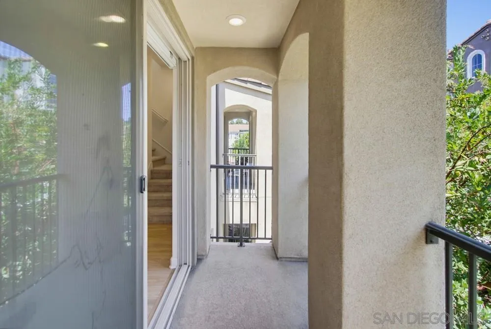 4366 Pacifica Way, Unit 3 Oceanside, CA 92056 - Photo 31 of 48 Gallery Image 31