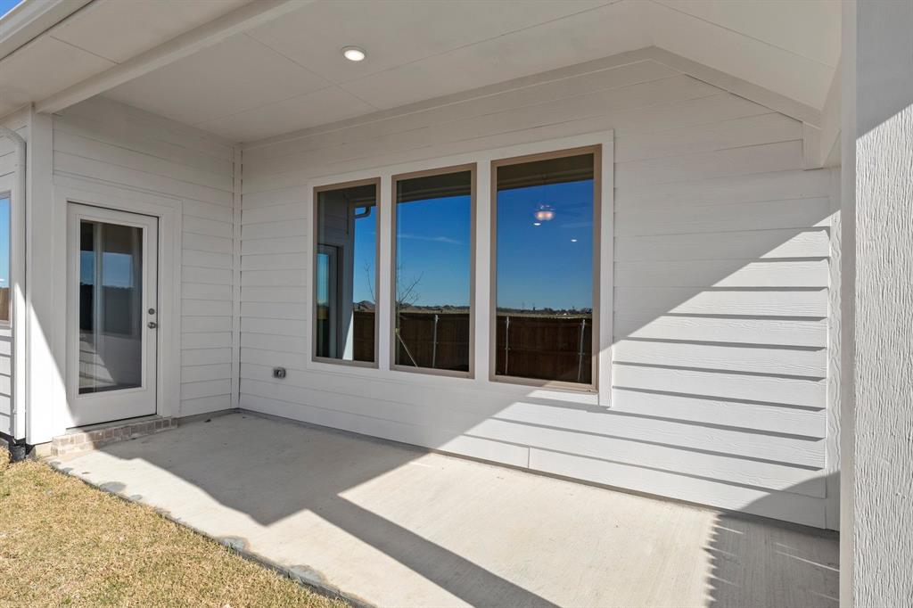 395 Misty Meadow Lane Lavon, TX 75166 - Photo 21 of 24 a view of a entryway of the house